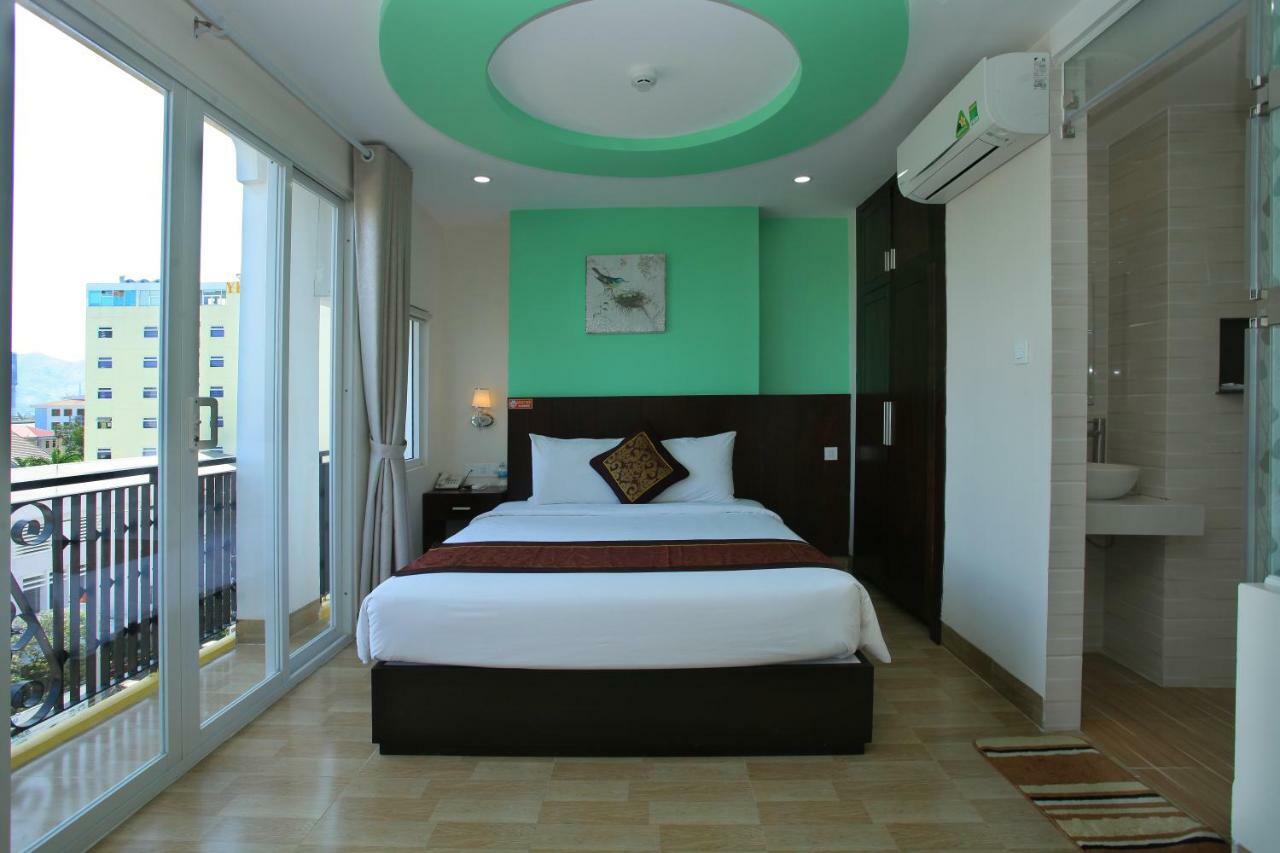 Melyna Hotel Nha Trang Kültér fotó